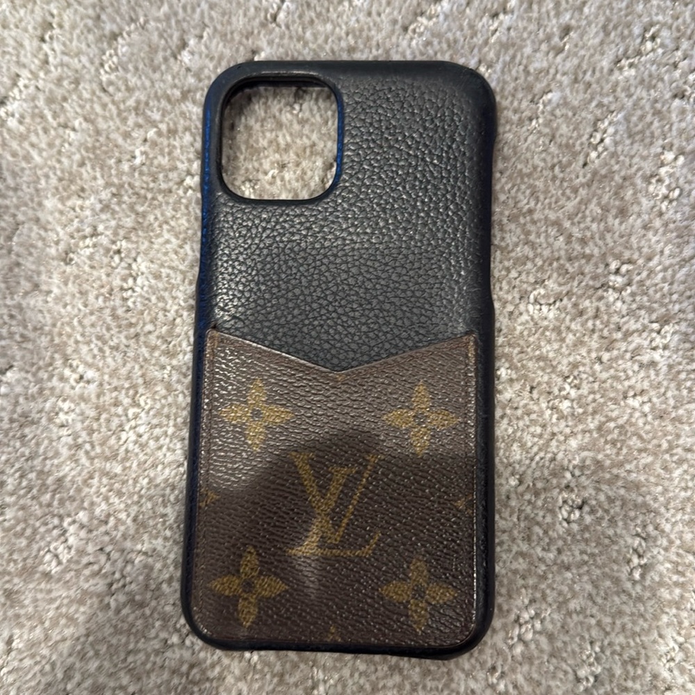 Authentic Louis Vuitton 11 Pro Bumper